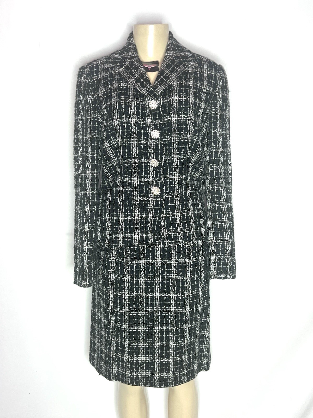 VINTAGE J. G. HOOK BLACK WHITE TWEED SUIT WITH RHINESTONE BUTTON SIZE 6