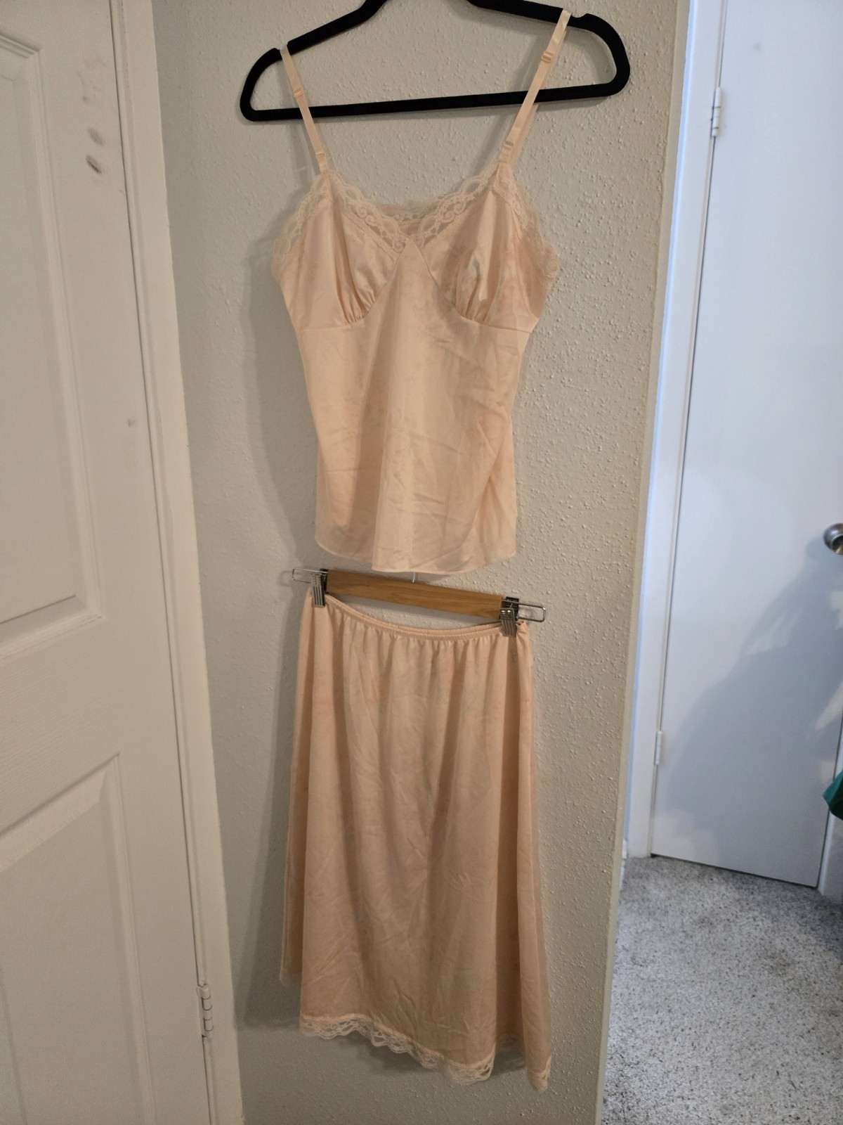 Vintage Deena Slip & Cami Set Peach With Faint Rose Design Lace Romantic Sz 34
