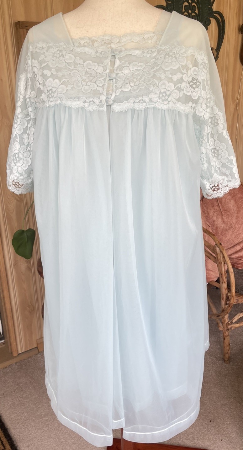 Vtg 60s Henson Kickernick Peignoir Set Medium Light Blue Chiffon Nightie Robe