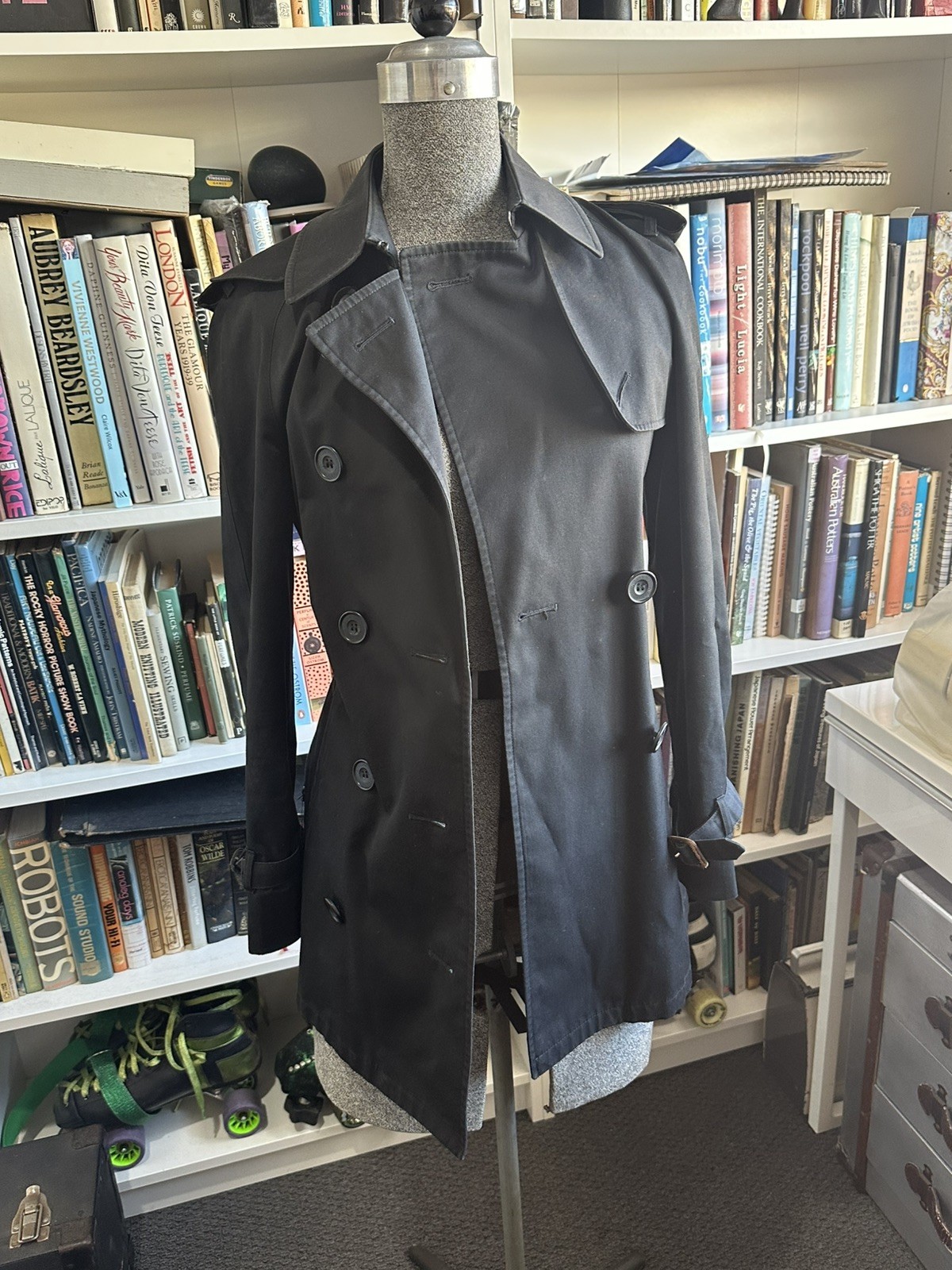 BLACK VINTAGE WOMENS AQUASCUTUM MINI TRENCHCOAT OVERCOAT SZ8 AU