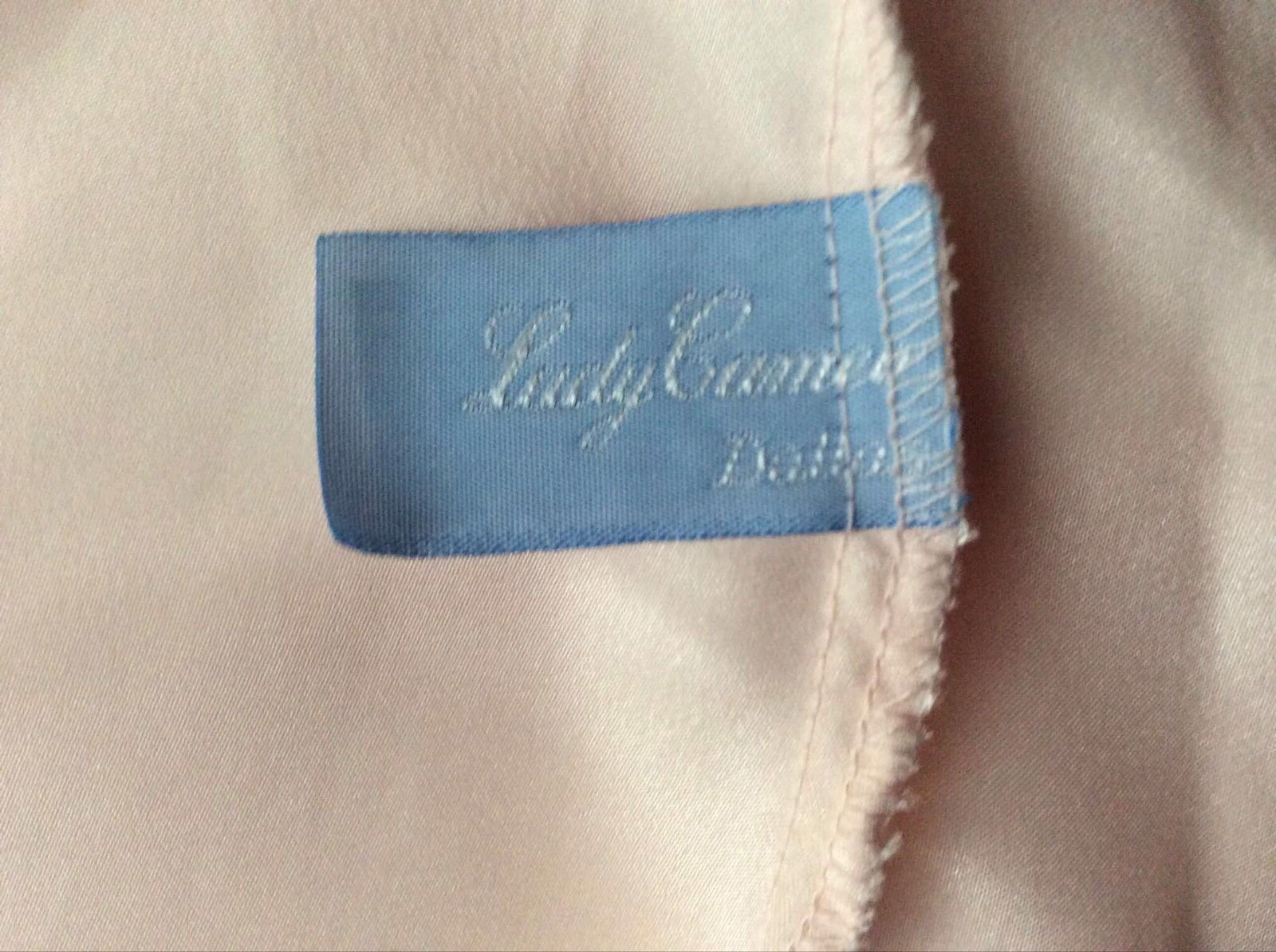 Vintage Large Lady Cameo Chemise Nighty Slip Dress Silky Pink Wide Lace OS Robe