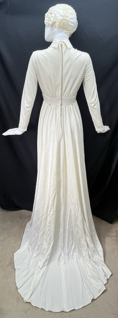 1960s Vintage Handmade Wedding Dress Train Pearls XS Metal Zipper W/ Headband