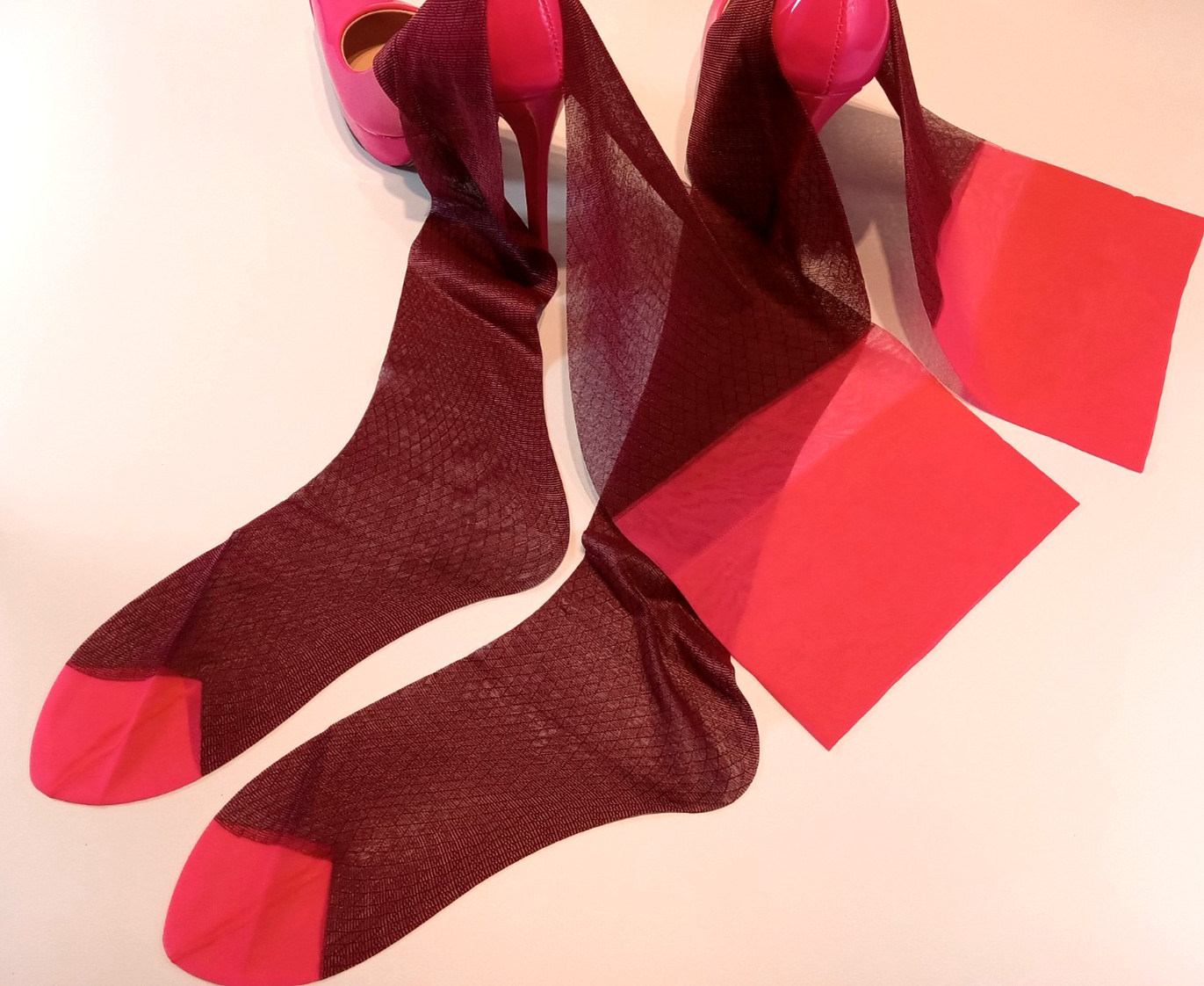 SZ 10 VTG SISSY PINK & PURPLE TEXTURED NYLON GARTER STOCKINGS 1 PR