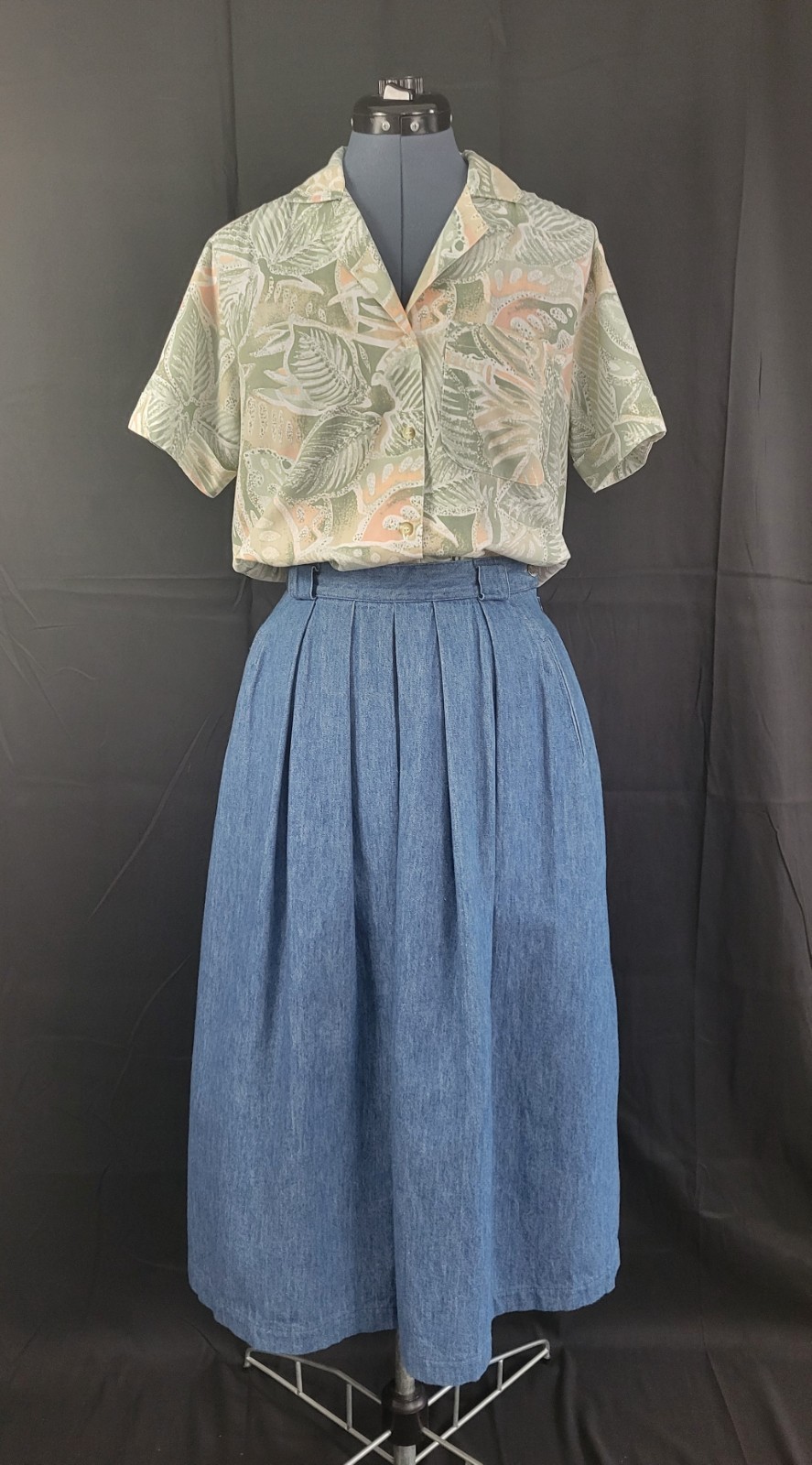 Vintage Alfred Dunner Sage Green/Tan/Peach Leaf Pattern Button Down Size 8