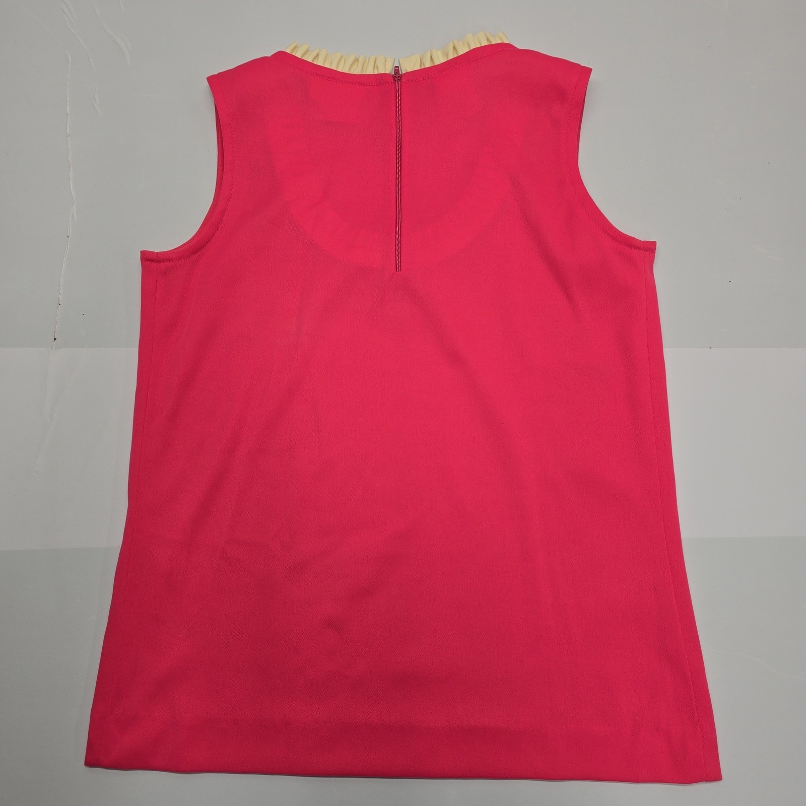 Miss Shaheen Vintage Pink Ruffle Neck Sleeveless Mod Top 423-00 Size 8
