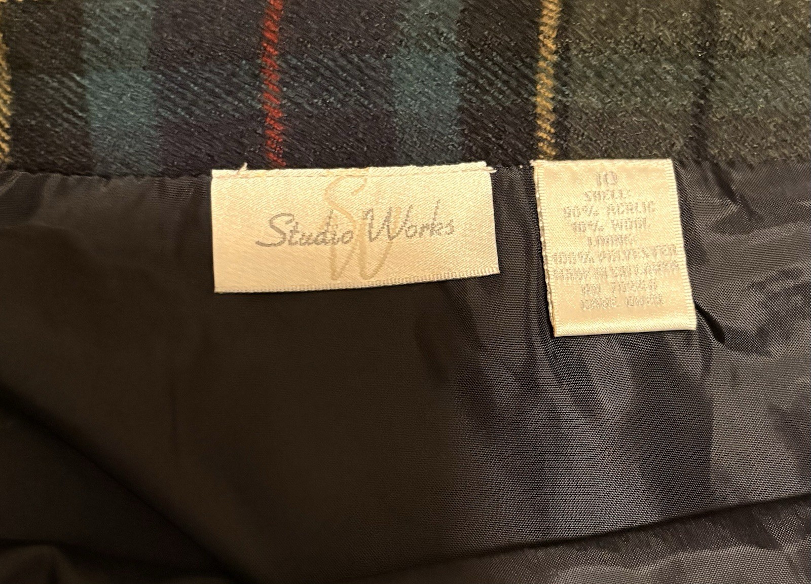 STUDIO WORKS PLAID WOOL BLEND. SZ 10, FULLY LINED, LONG SKIRT