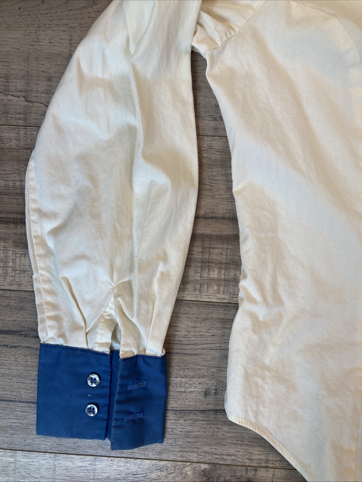 Vintage Union Made Women’s Shirt Blouse 70s 60’s Retro Big Collar Blue Ivory USA