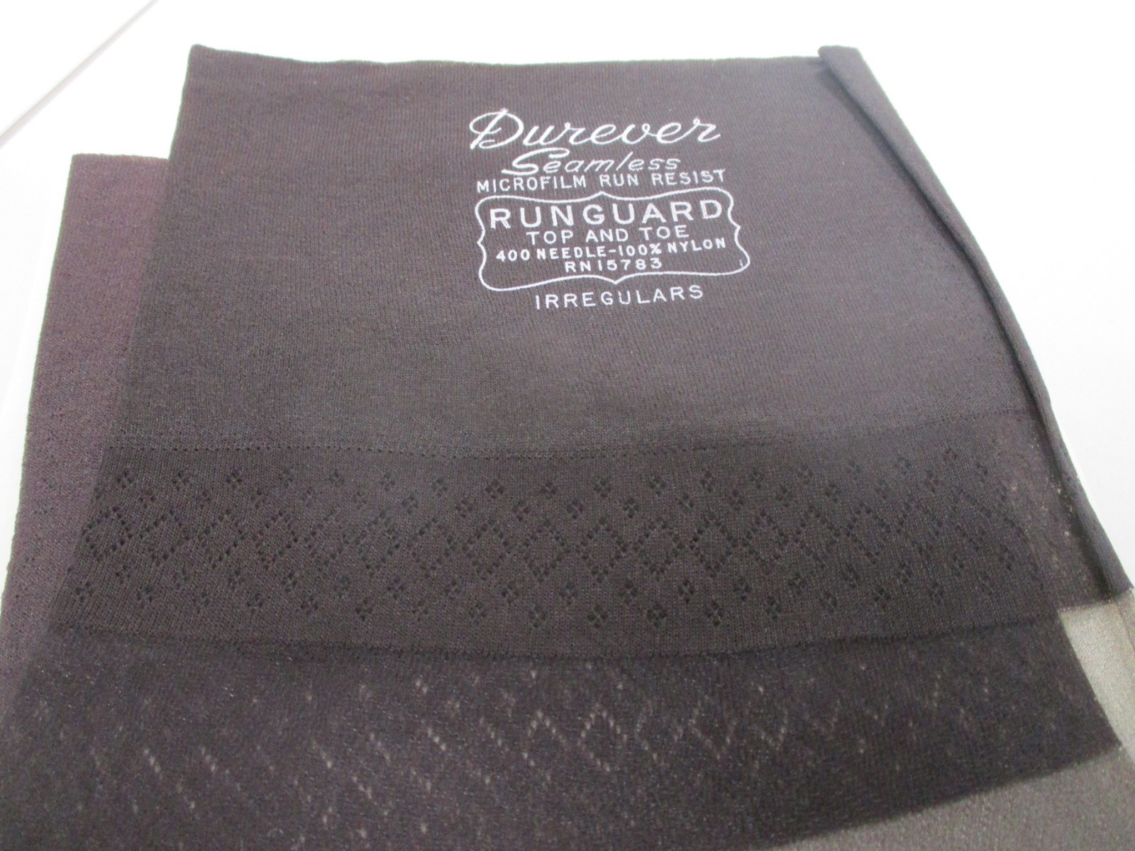 1 PR VINTAGE DUREVER RHT MICRO MESH SHEER NYLON STOCKINGS 10 1/2 LONG BLACK