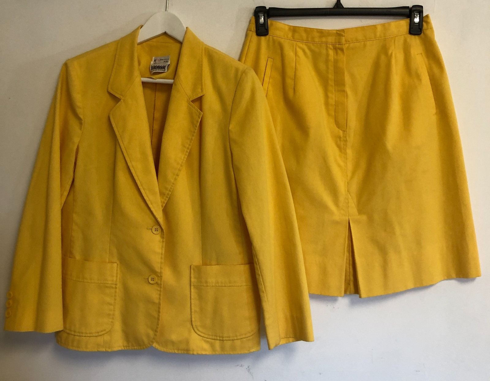 vtg 1970s Country Suburbans 2 pc Skirt Suit 12/14 Yellow Twill Kick Pleats USA
