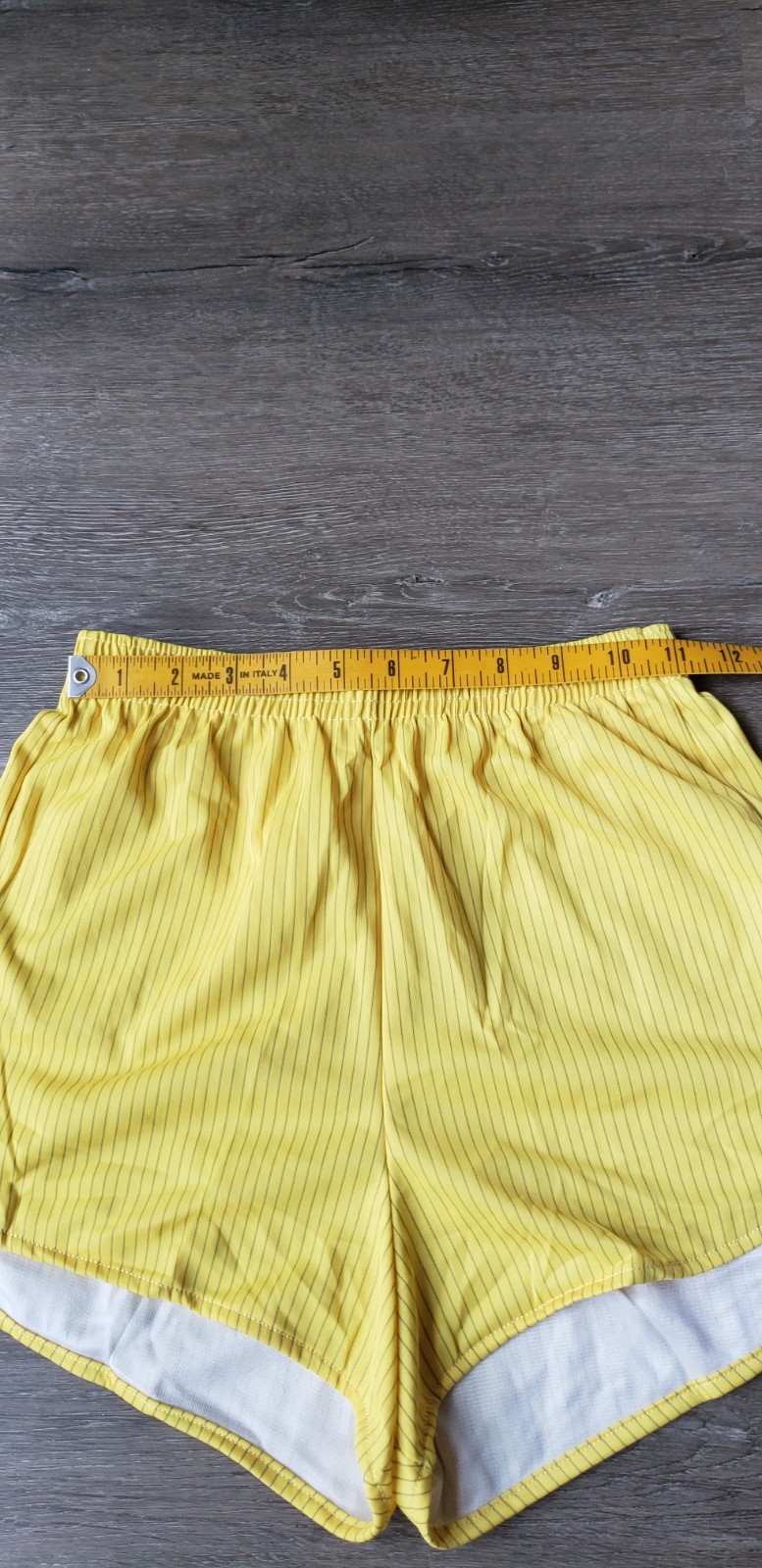 NEW VTG 80s Unbranded Yellow Stripe All Nylon Gym Shorts Sz M Roller Skate USA
