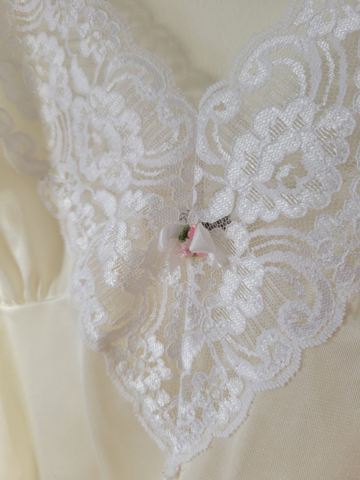 VTG Ashley Taylor Nylon Lace Trim Cami White Off White SM