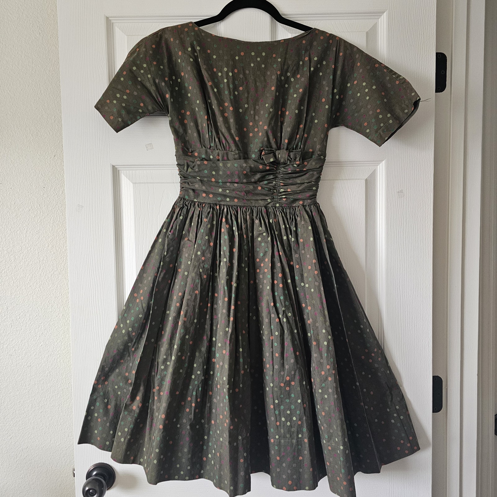1960s Vintage 32″ Bust Cotton Fit & Flare Green Polkadot Bow Dress #16