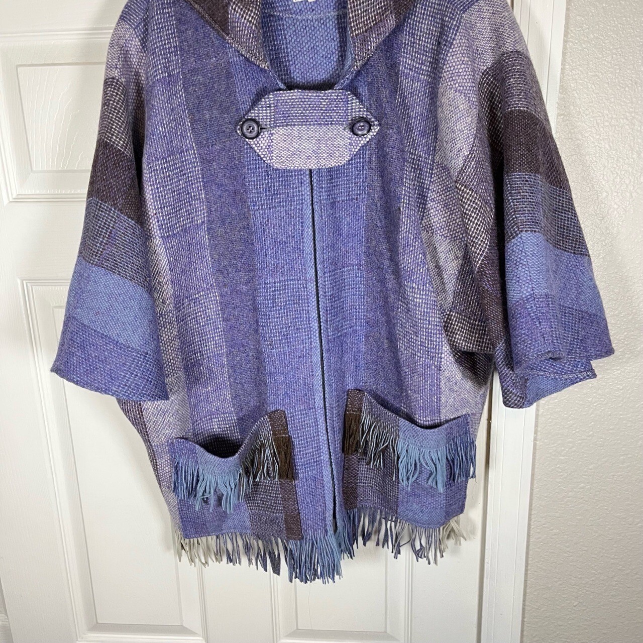 Vintage Avoca Collection Cape Coat Poncho Womens Plaid Celtic Ireland Tartan