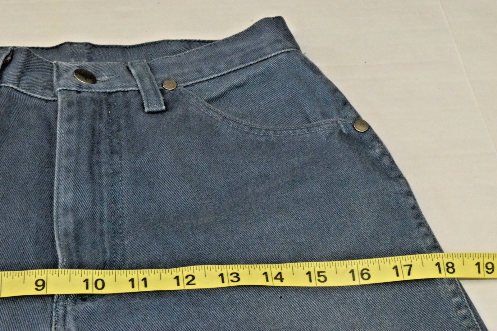 Vintage Wrangler Western Jeans 26 x 30 90s Steel Gray No Pockets Perfect Butt
