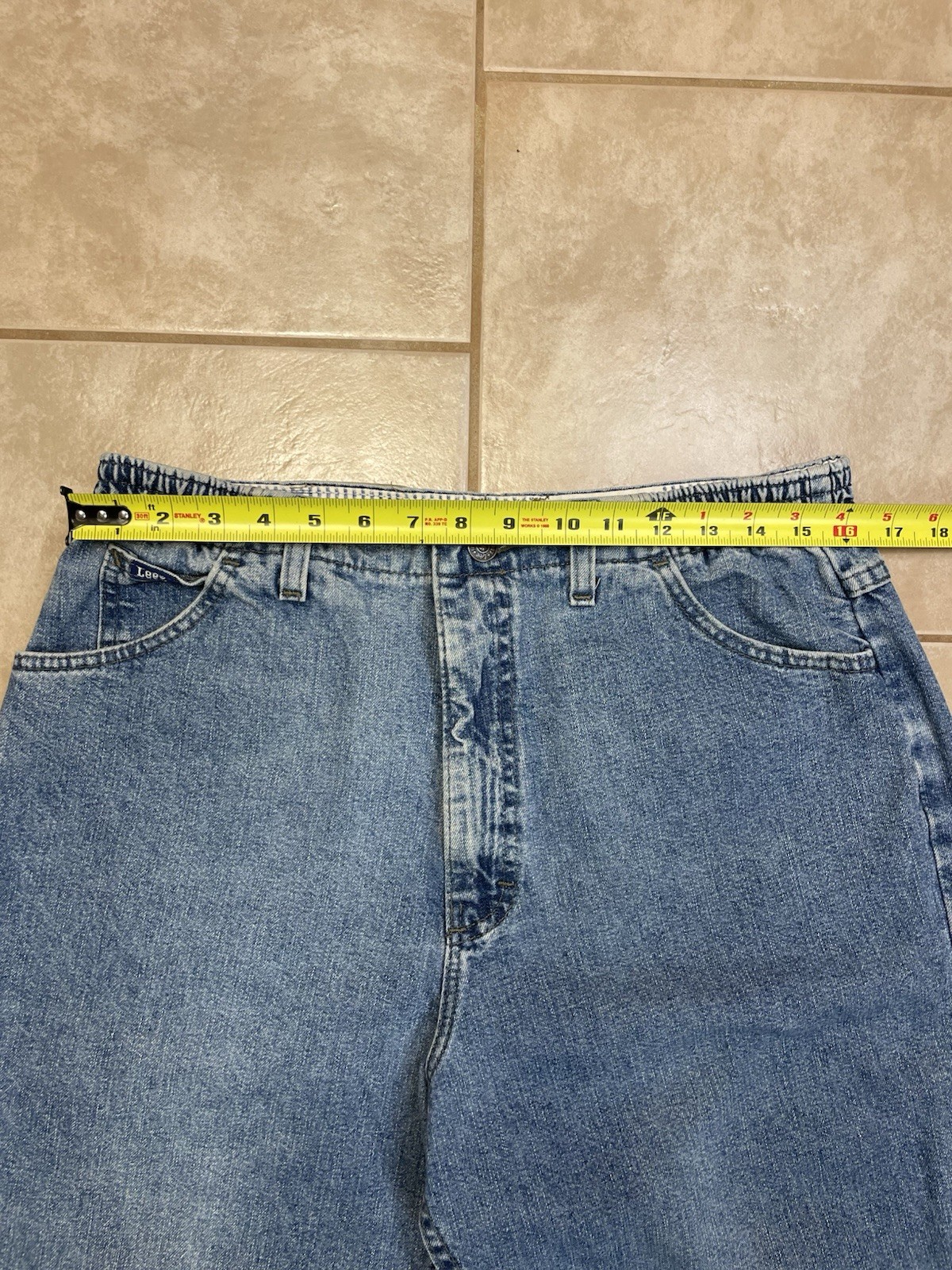 Vintage Lee Jeans Light Wash Tapered Leg High Waist Mom Jeans Elastic Size 14