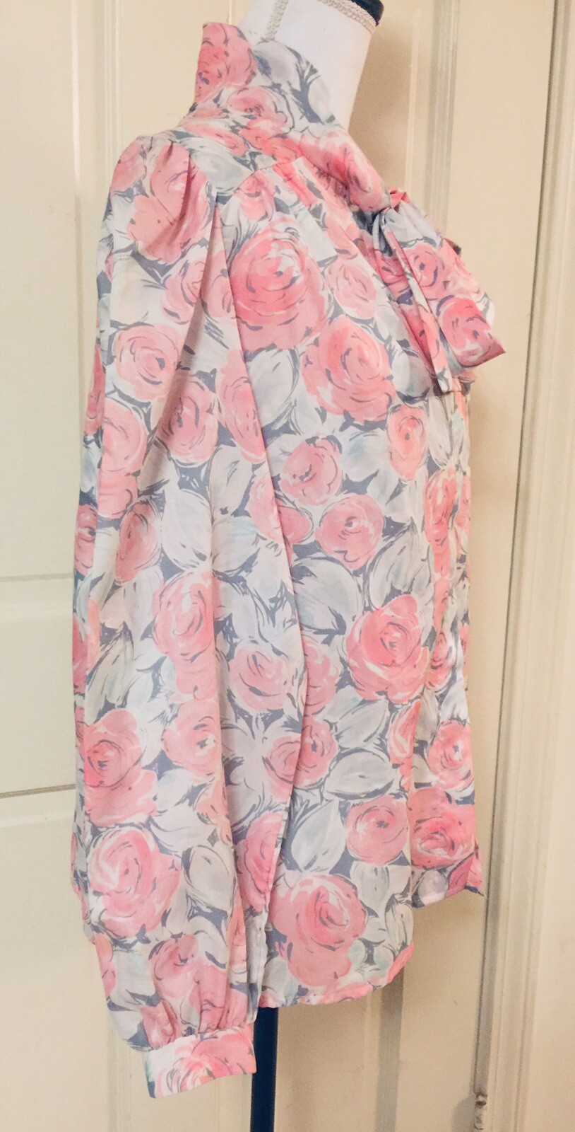 Vintage Alicia Womens Blouse Pink Gray White Floral Attached Neck Scarf Tie