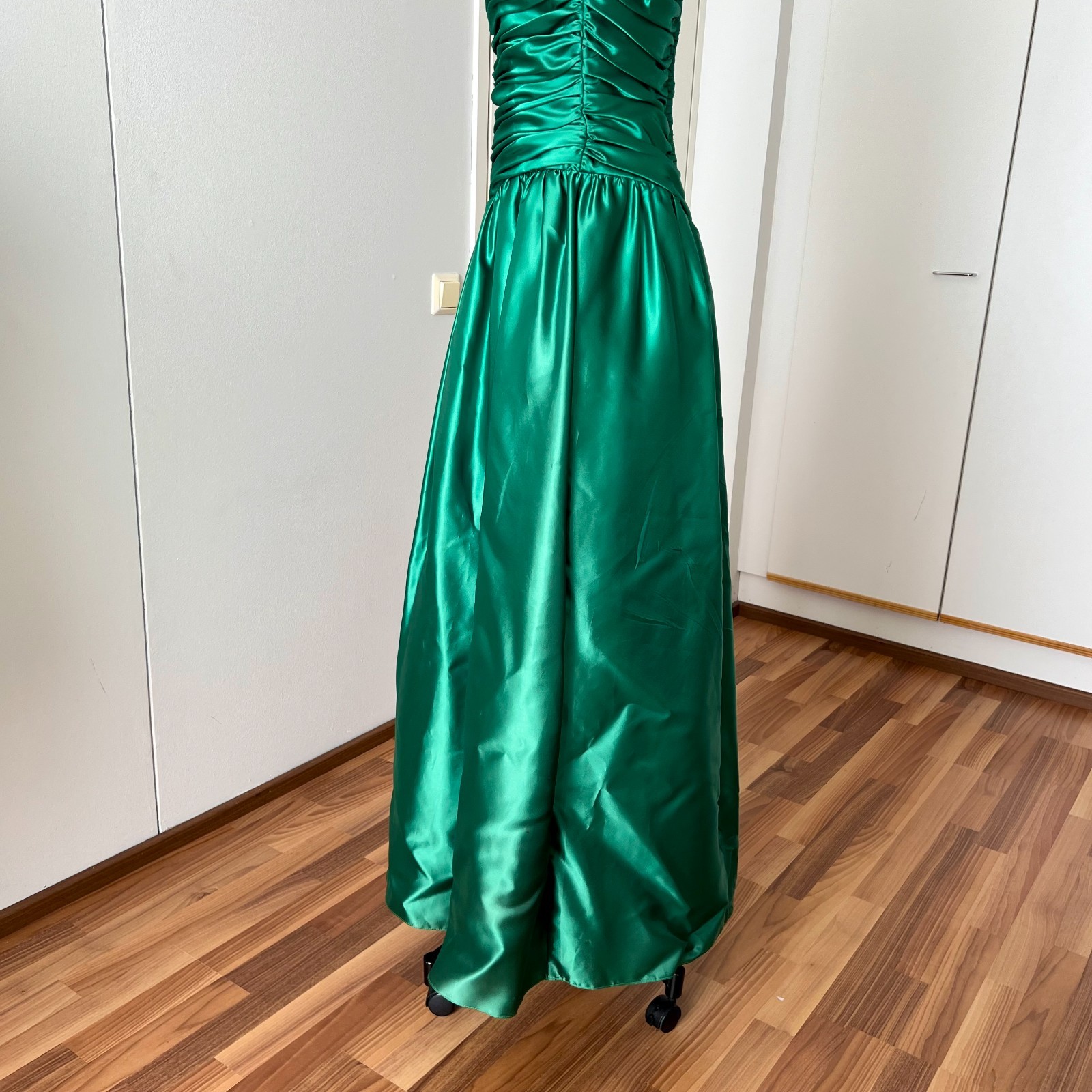 1980s JOHN CHARLES Green Off Shoulder Prom Gown Romantic Party Evening Dress