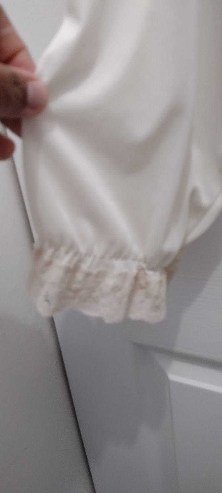 Vintage Komar Cream Lace Trim Nightgown Maxi Gown Small 100% Antron Nylon Cottag