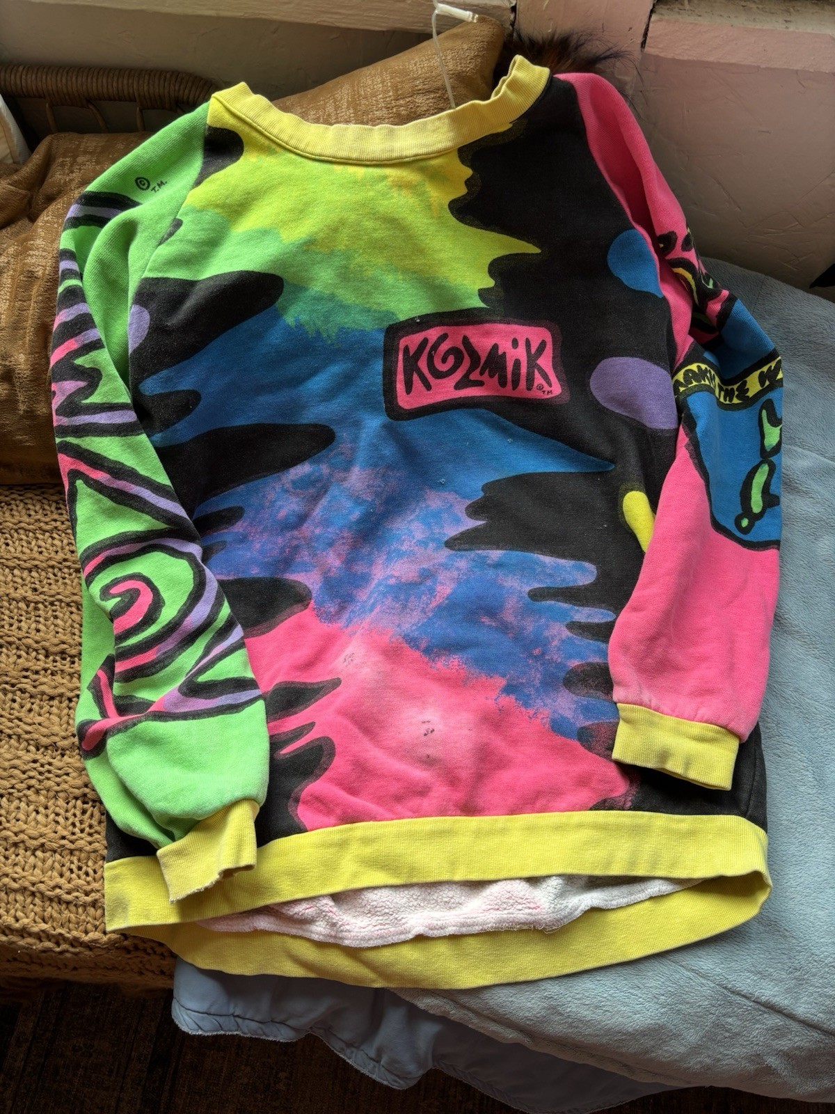 1989 Vintage Hand painted Neon Kozmik Crewneck Sweater Size XL.