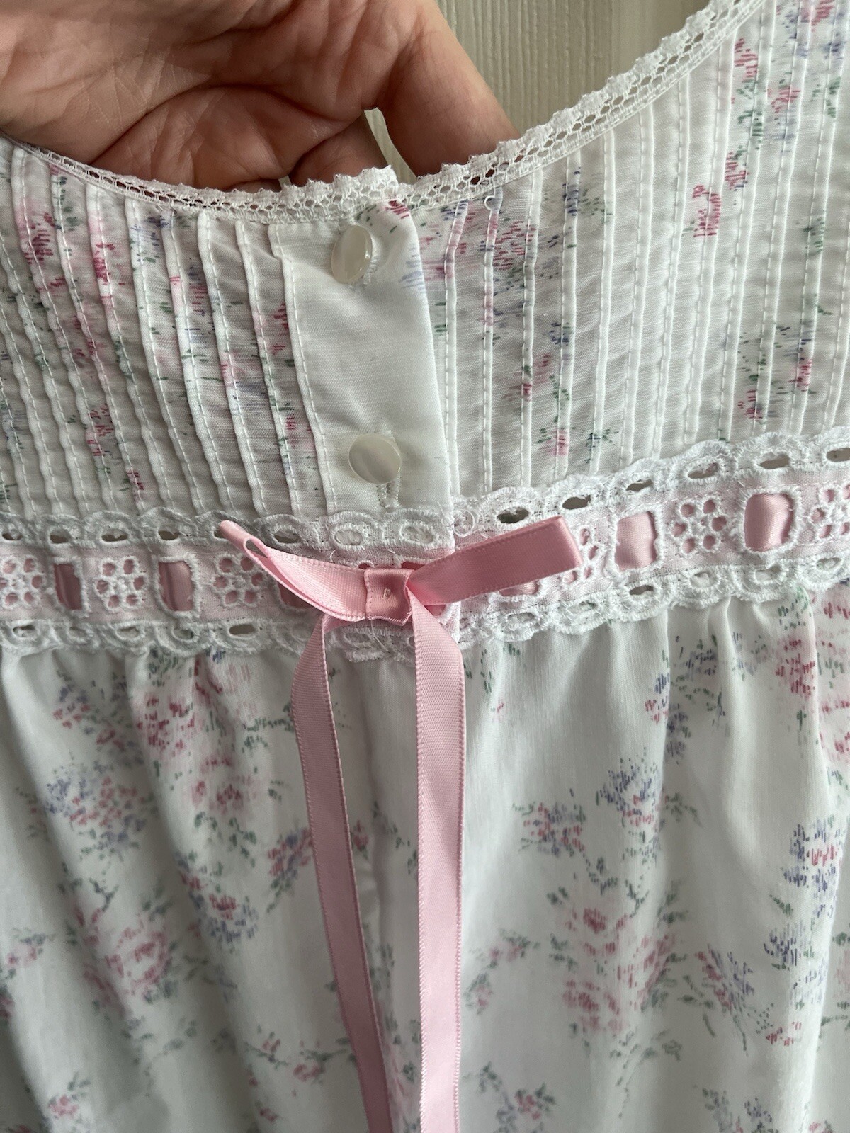BARBIZON Vintage 80’s Cottagecore Prairie Delicate Rose Print Maxi Night Gown L
