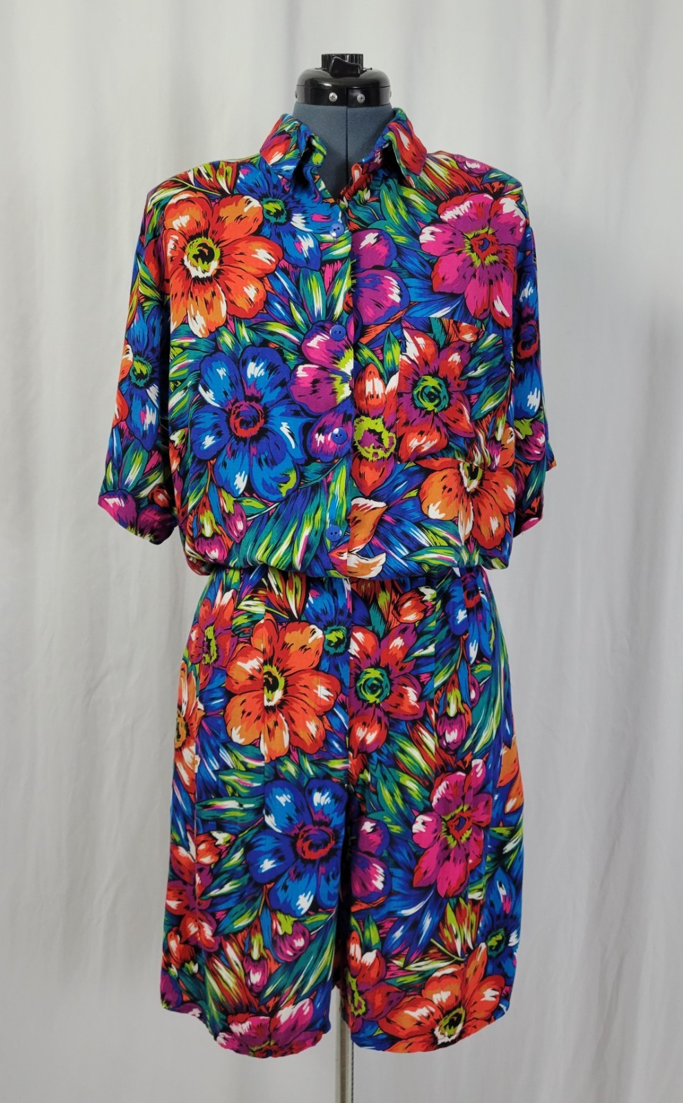 Vintage Grand Nouveau Bright Floral Top & Pleated High Waisted Shorts Size Large