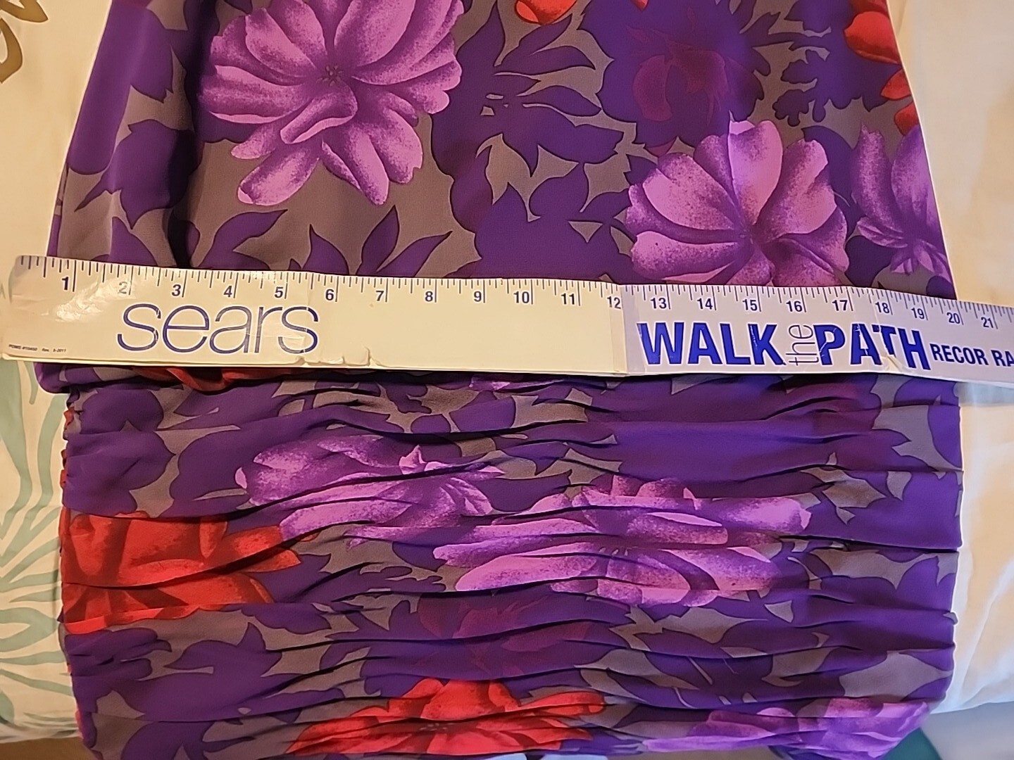 Vintage Jayna New York Floral Design Purple/Red/Green Zipper Back And Sleeves