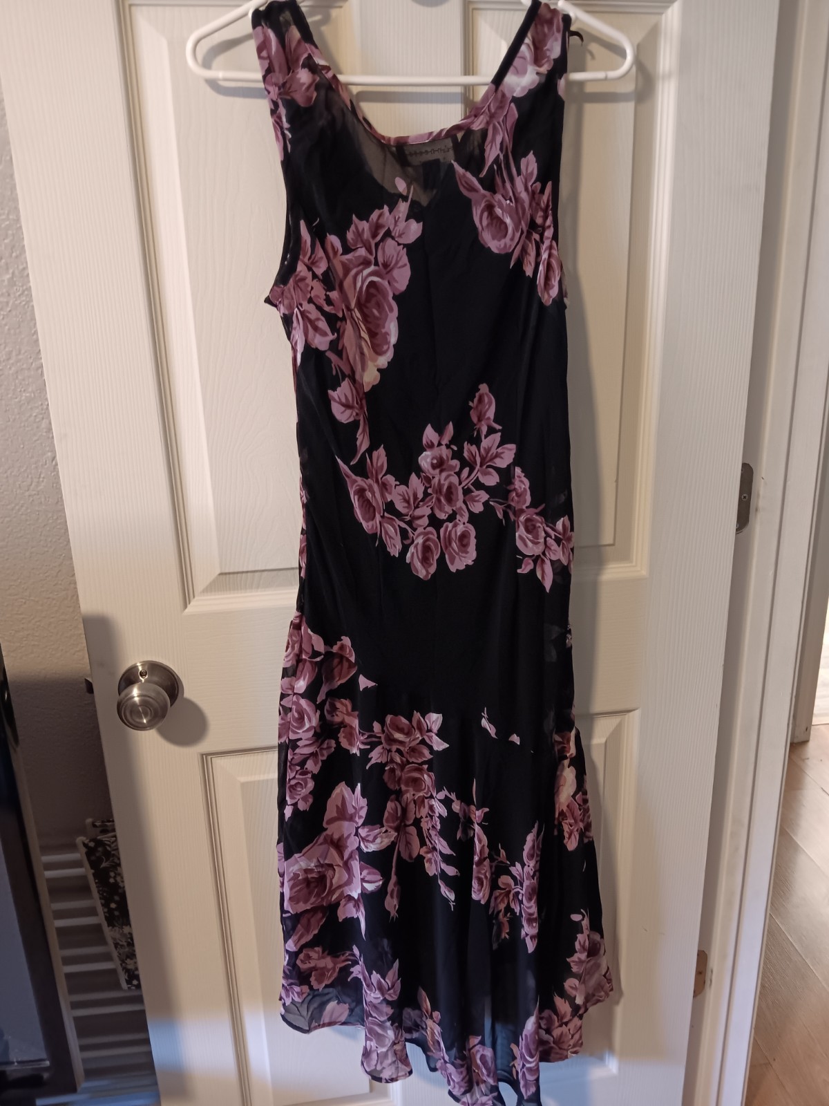 Beaded 2 piece sleeveless chiffon dress with cowl neckline Size XL