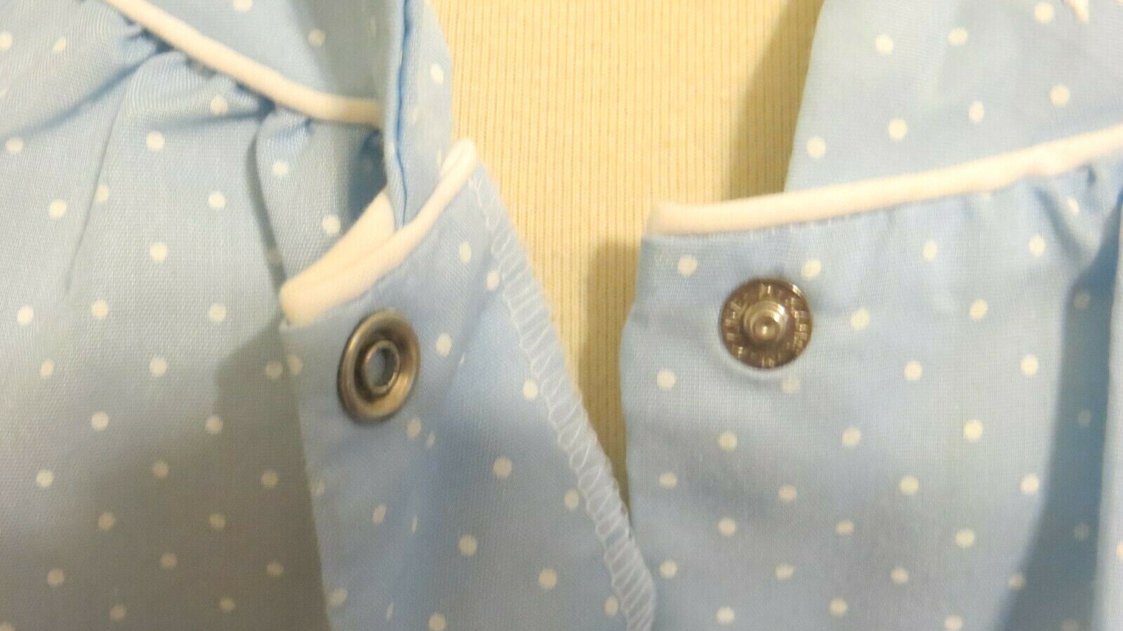 It’s a Charm Housedress Robe Vintage Look Womens M/L Blue White Dots Floral Snap