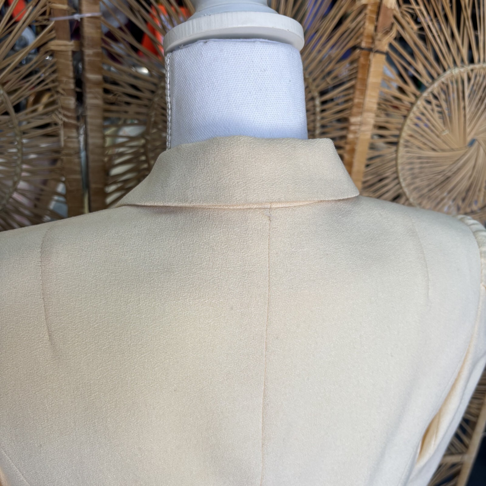 Vintage 80s Cream Wool Womens Blazer S/M Crop Tailored Suit Jacket David Hayes