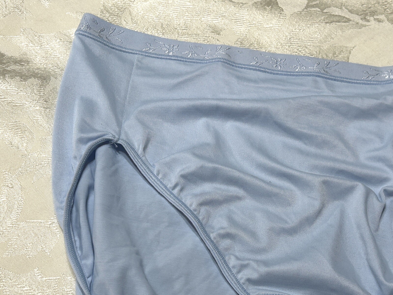 Vtg VANITY FAIR 13196 Body Fresh Ultra Soft Stretch Light & Luxe 9/2XL Panties