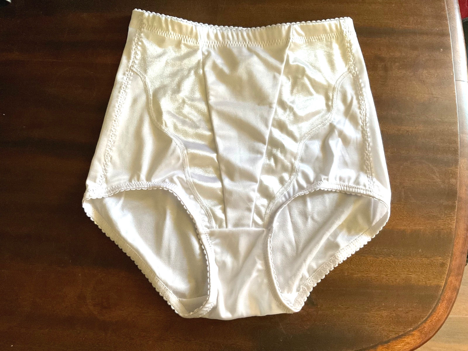 Donna Loren Pantie Style Girdle Silky White Satin Size Large