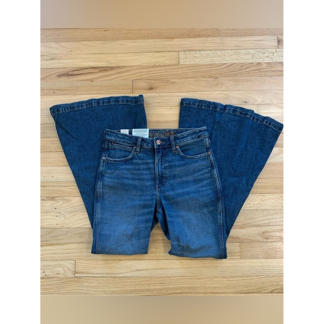 Wrangler NEW Retro Jean Trumpet Flare Jean Rodeo Cowgirl Concert Size 29×32