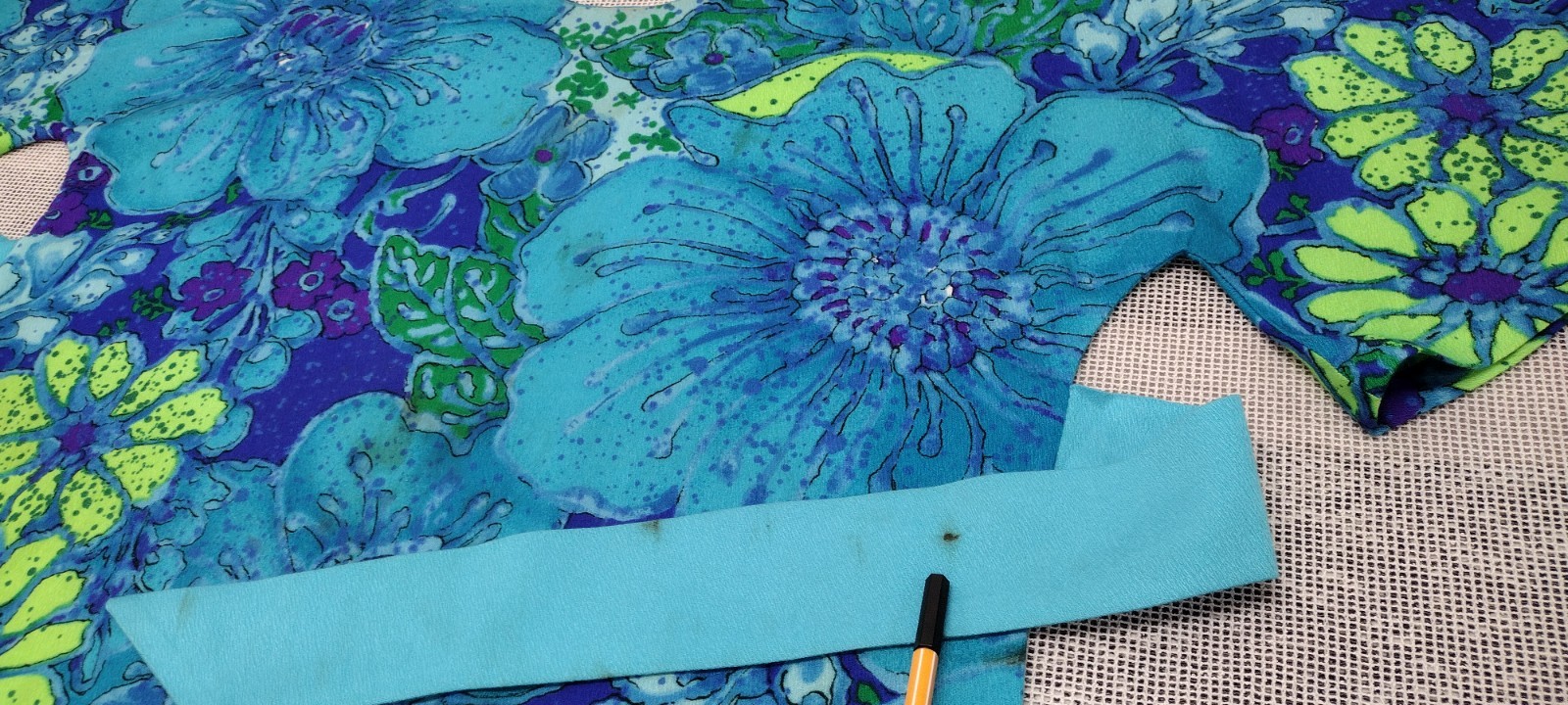Vintage Maxi Dress Barkcloth Neon Turquoise Huge Flowers 60s Draper’s TWO POTATO