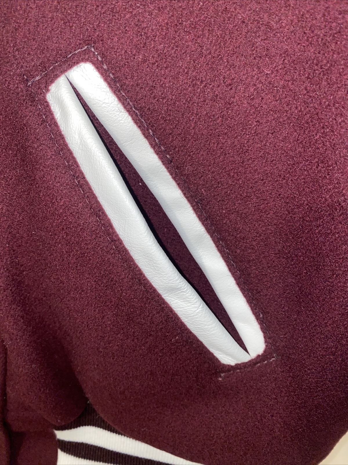 HOLLOWAY WOOL VARSITY JACKET BOMBER MAROON WHITE WOMEN’S MEDIUM. NEW!!!