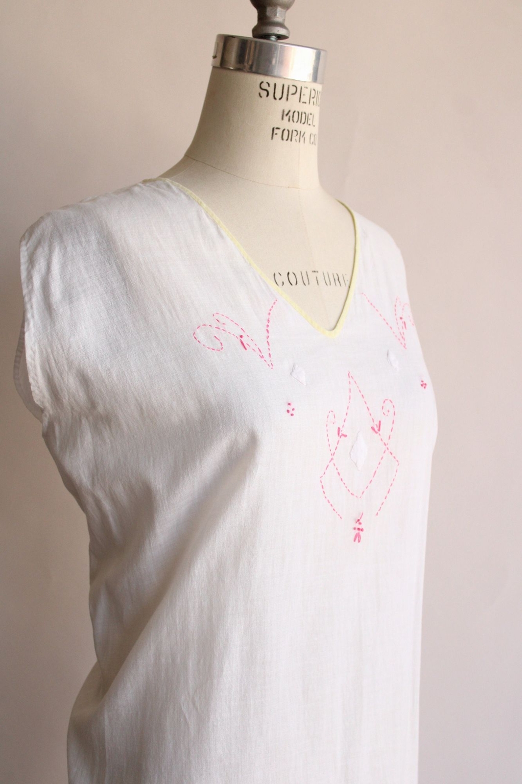 Vintage 1910s 1920s Nightgown, Volup Size Antique White Cotton Embroidered