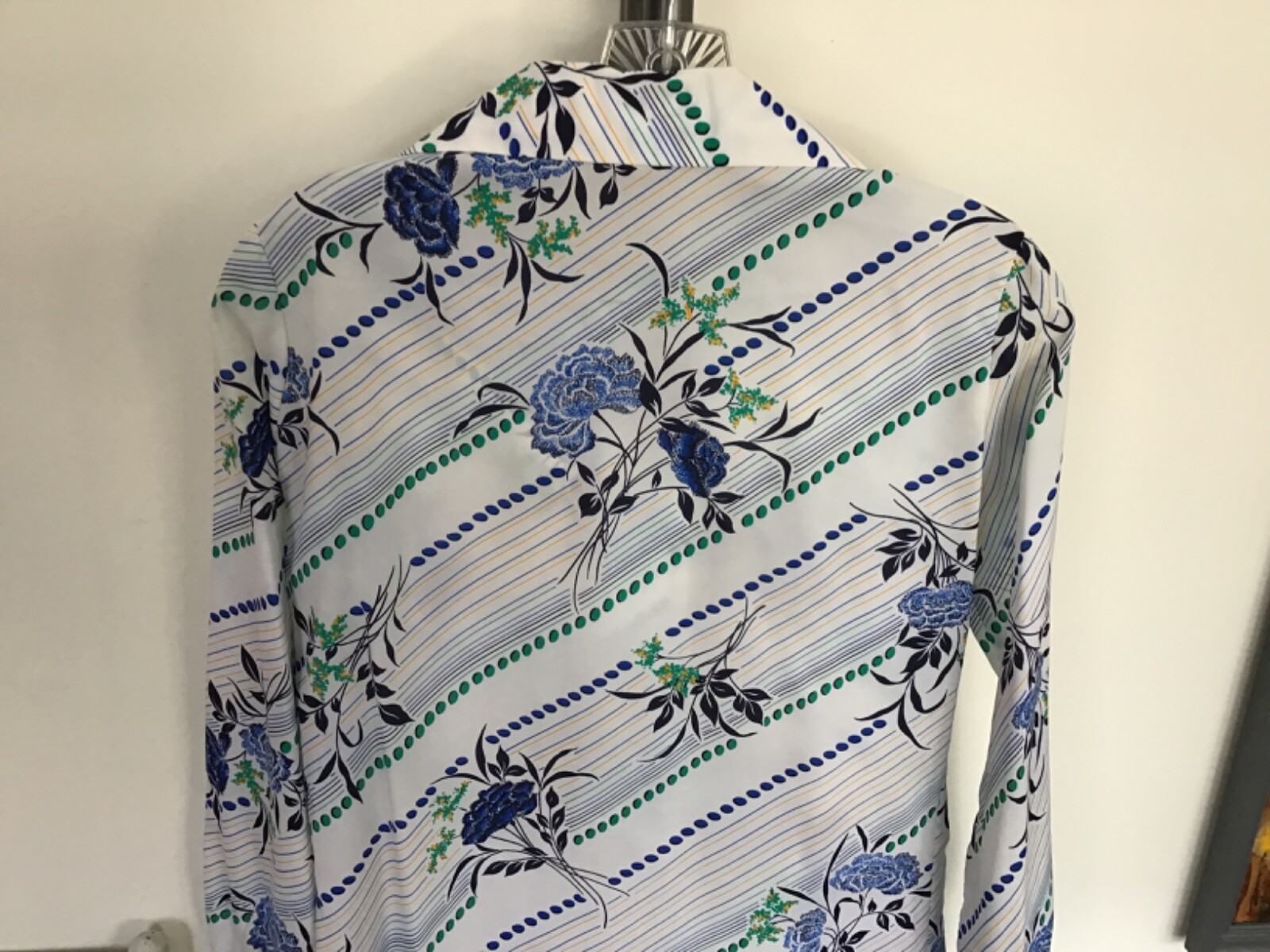 Vintage 70’s GAILORD Texturized Polyester Blue Floral Blouse Size 8 Disco Era!