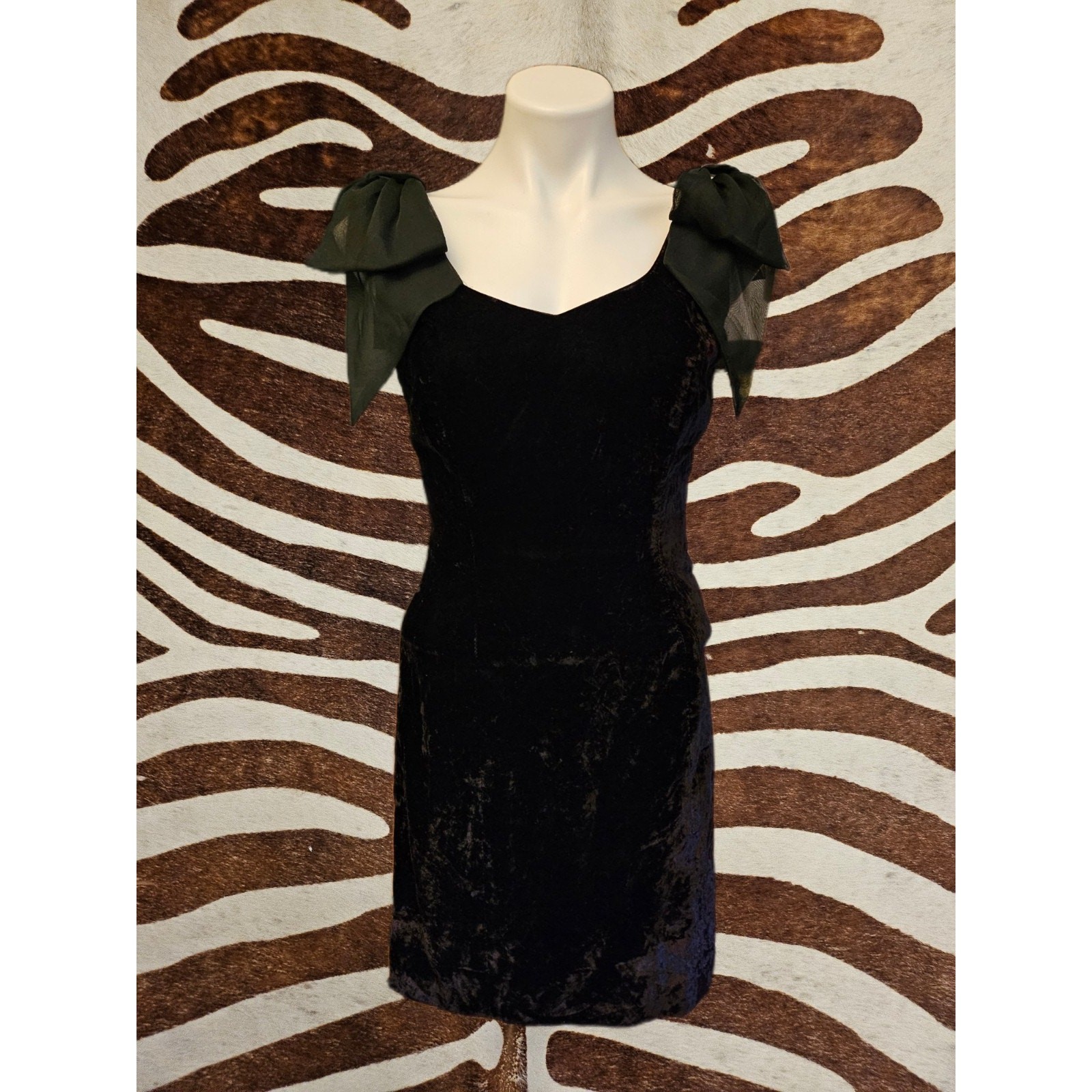 L.A. Glo Vintage 80s 90s Black Crushed Velvet Formal Mini Dress Sz 5/6
