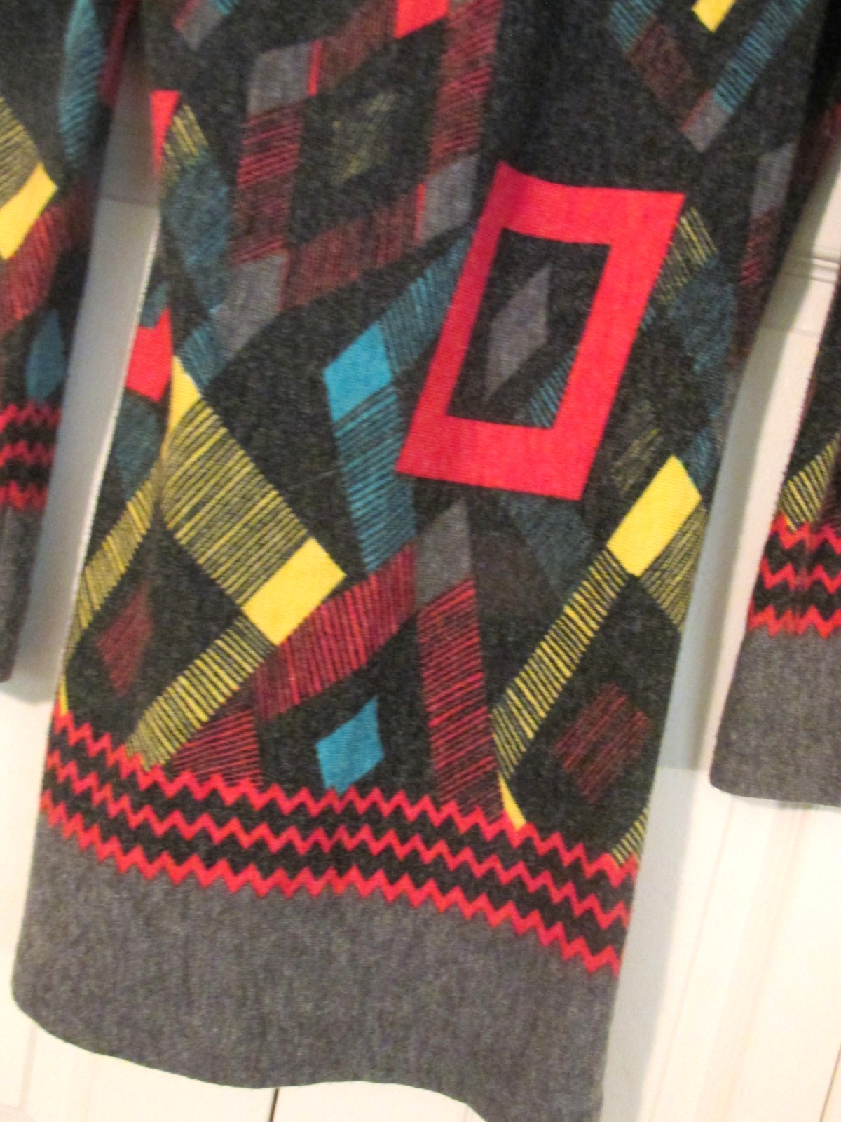 Vtg. ADORE Women’s M L/S Black Geometric Print Mod BoHo Knit Dress