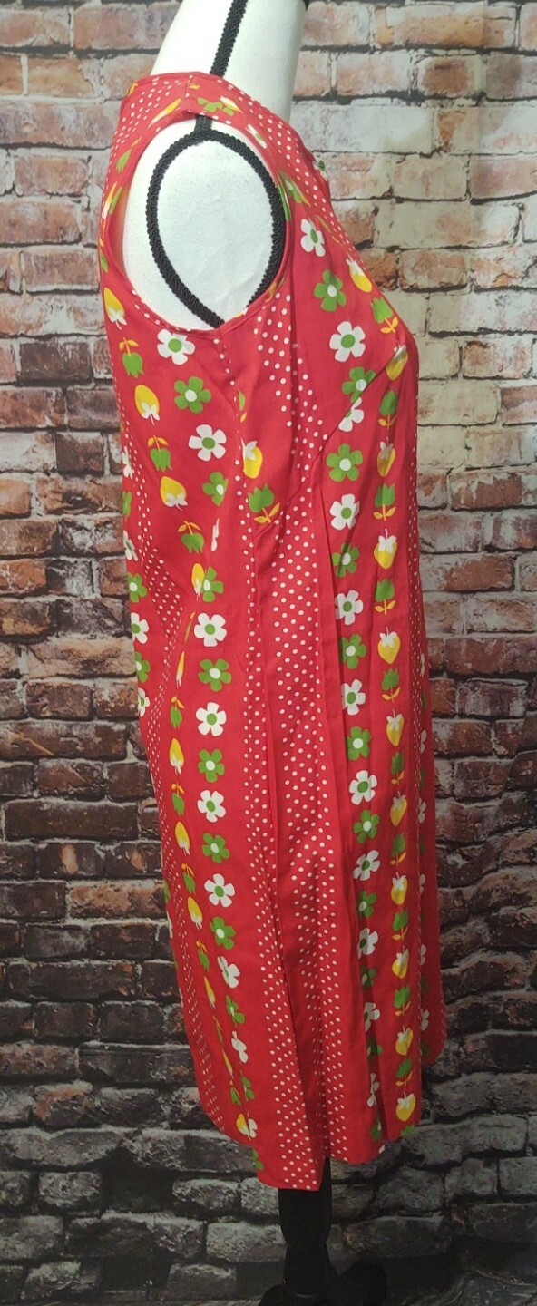 VTG NYMPHORM MOD RED COTTON SHIFT DRESS FLORAL sz 10 FABRIC BY MARBRO FABRICS