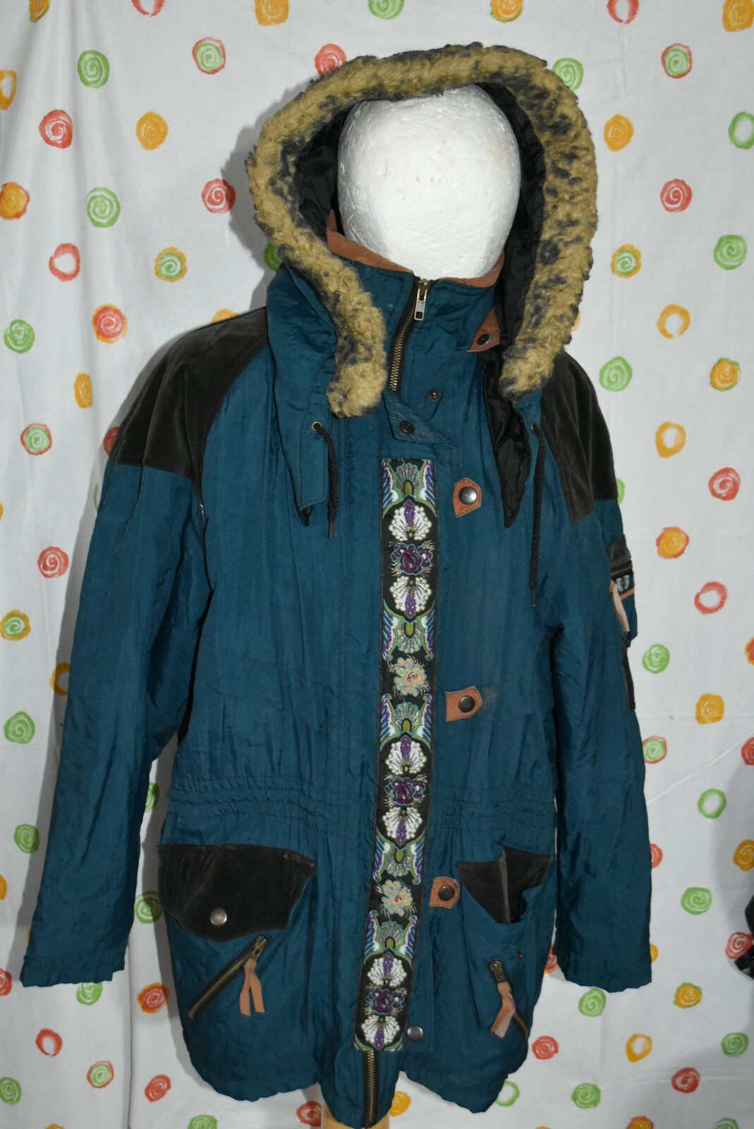 VINTAGE 1980’S LEARSI WOMENS Small blue hooded velvet accents COAT EUC