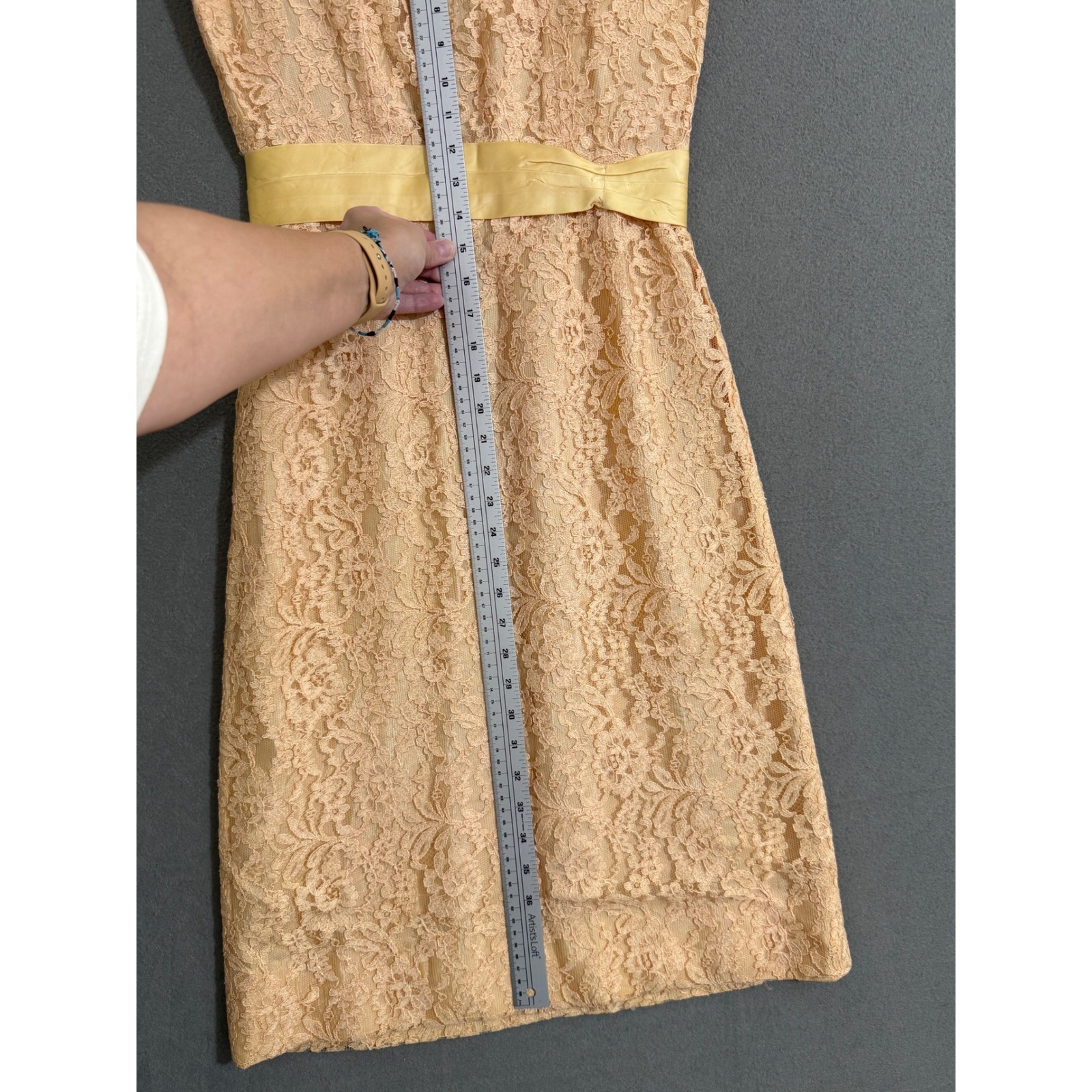 Vtg Peach Lace Sheath Dress Yellow Sash Metal Zip Womens S 1960s