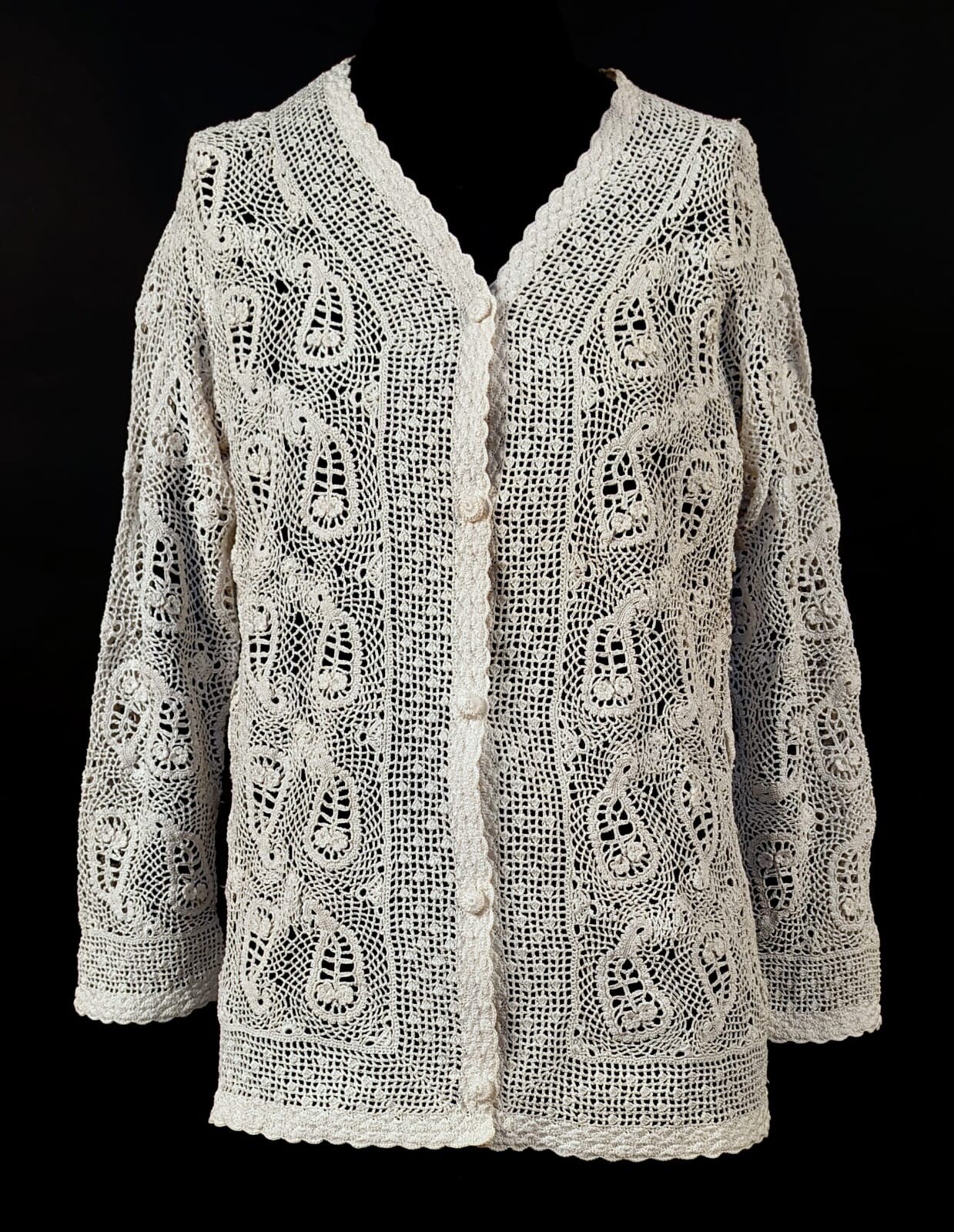 VINTAGE 1970’S HAND CROCHET LACE PAISLEY JACKET W COVERED BUTTONS