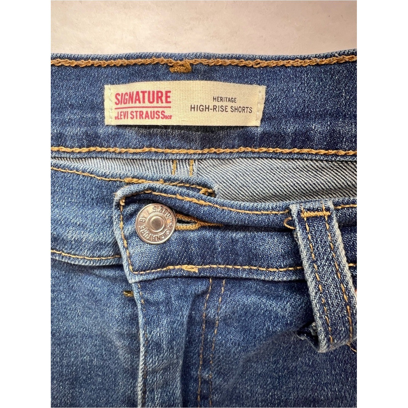 Signature by Levi Strauss Heritage High Rise Denim Shorts, Frayed Hem, 12, EUC