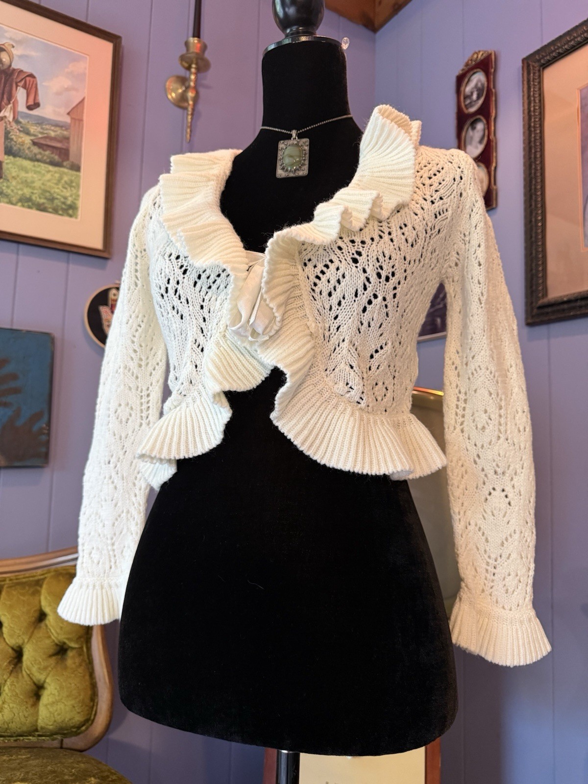 Vintage 90s/Y2K Amy Byer Coquette Cropped Crochet Ruffle Romantic Cardigan Sm