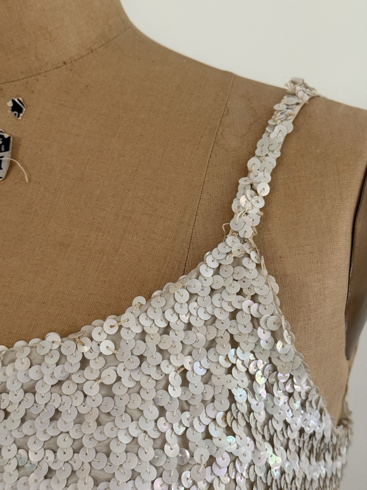 Vintage 1950s/1960s White Sequin Sheath Party Dress Size Medium/Large