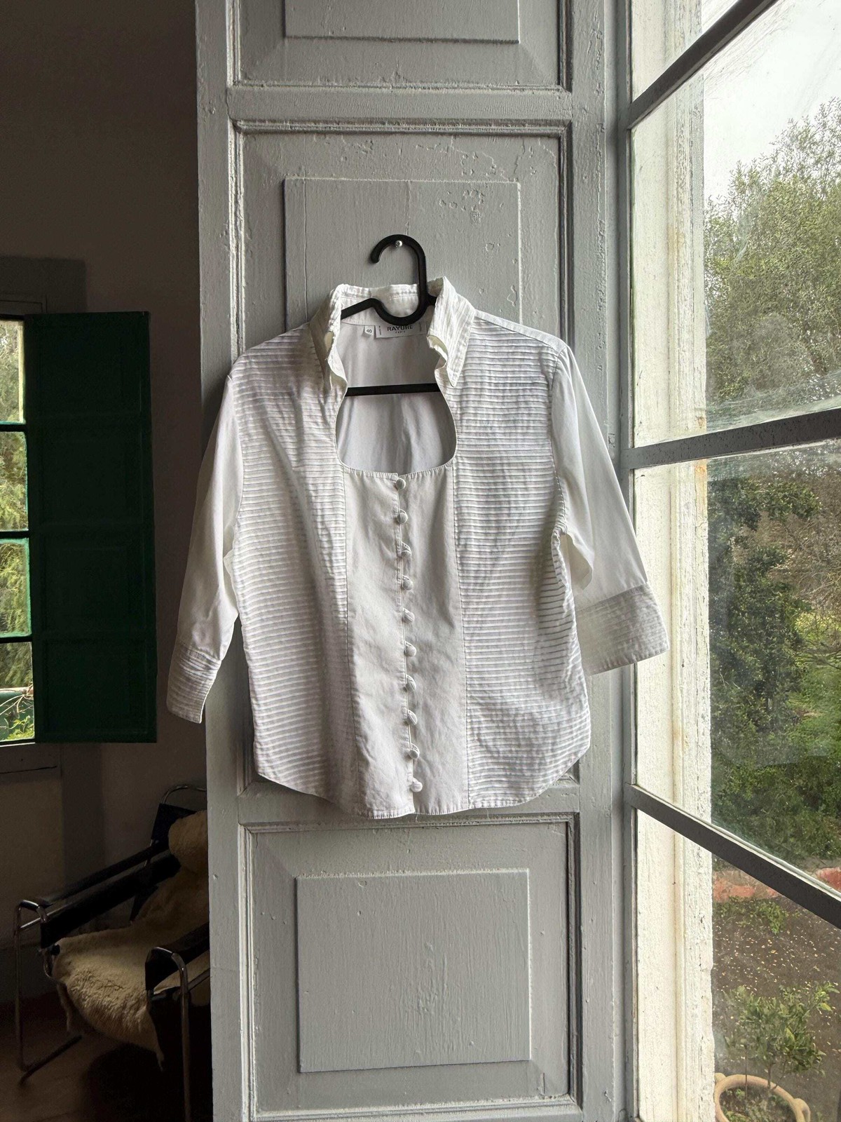 Vintage Rayure Paris white cotton woman blouse, cut out neckline, FR 40 – S