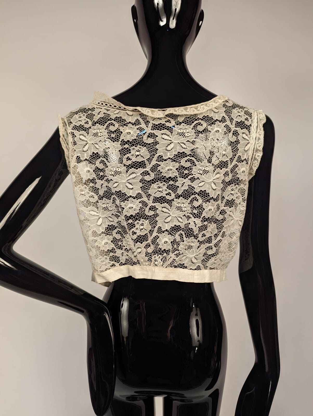 VICTORIAN 19TH C FLORAL LACE CAMISOLE W VALENCIENNES LACE TRIM