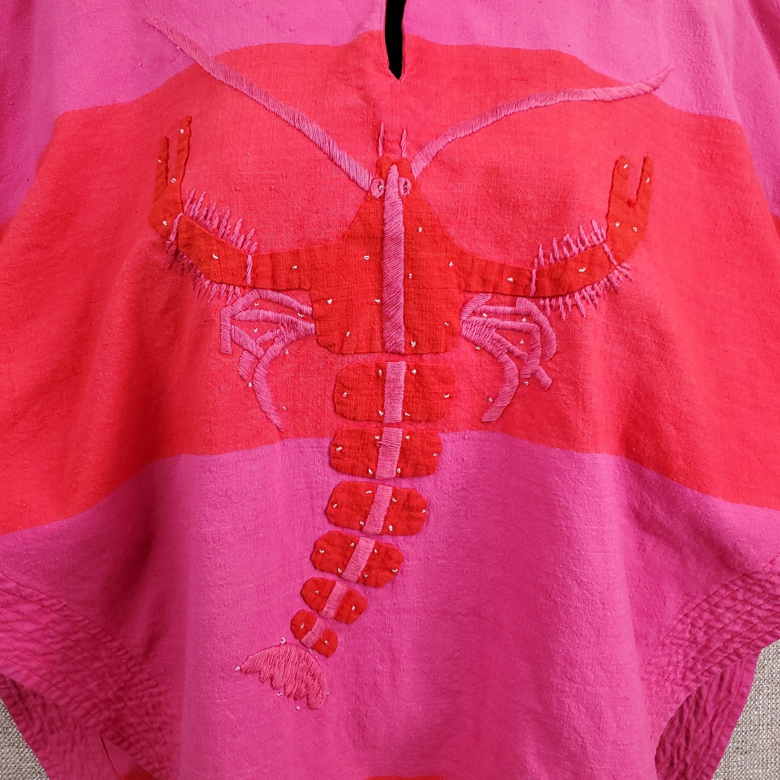 Modas Tropicana Lobster Pullover Poncho Top Women OS Pink Red Embroidered VTG