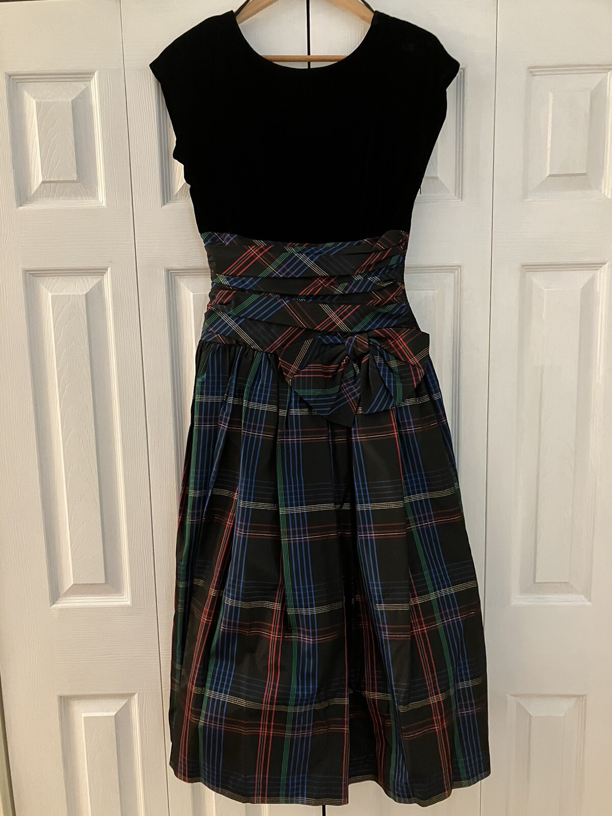 1980s Patty O`Neil Velvet & Plaid Taffeta Evening Dress, Ruching & Bow Size XS-S