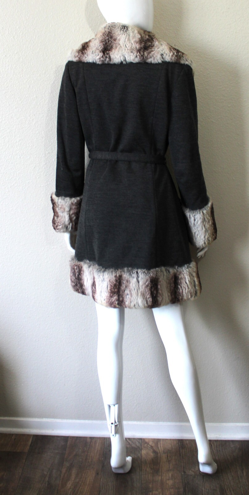 AMAZING VINTAGE 60’S 70’S LILLI ANN GRAY KNIT COAT HUGE CHINCHILLA FUR COLLAR
